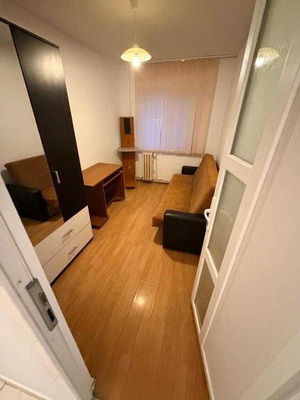 Apartament cu 3 camere decomandat în Alexandru cel Bun