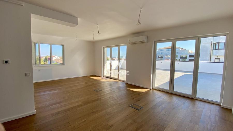 Penthouse cu 4 camere semidecomandat, mobilat în Șelimbăr