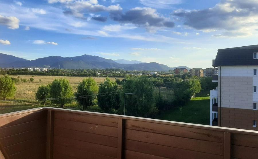 Apartament cu 2 camere decomandat, mobilat în Sânpetru