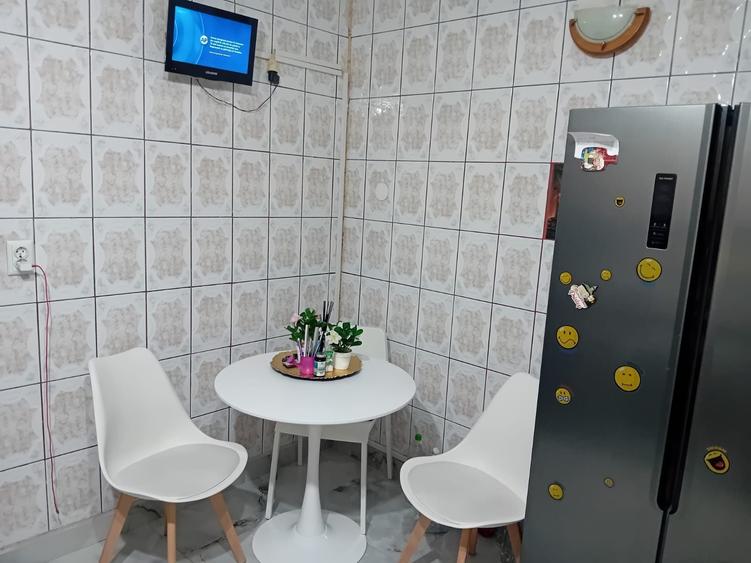 Inchiriez apartament 2 camere - 7