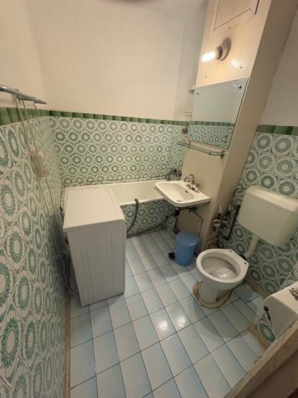 Apartament cu 3 camere decomandat, mobilat în Dristor