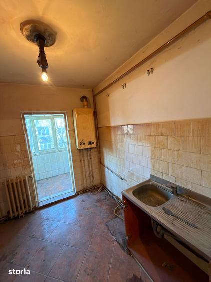 Apartament cu 2 camere decomandat în Nicolina