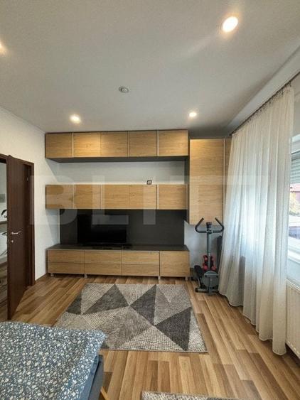 Casă individuală cu 4 camere cu Piscina în Borhanci