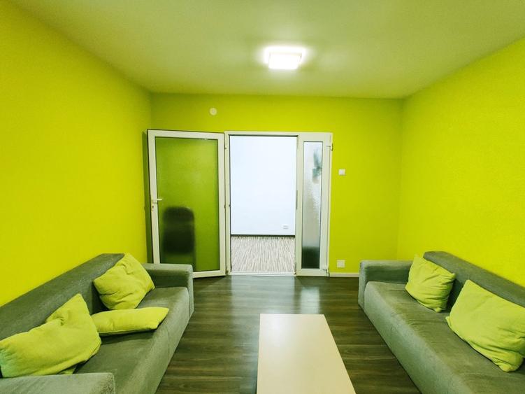 Apartament cu 2 camere decomandat în Exterior Vest