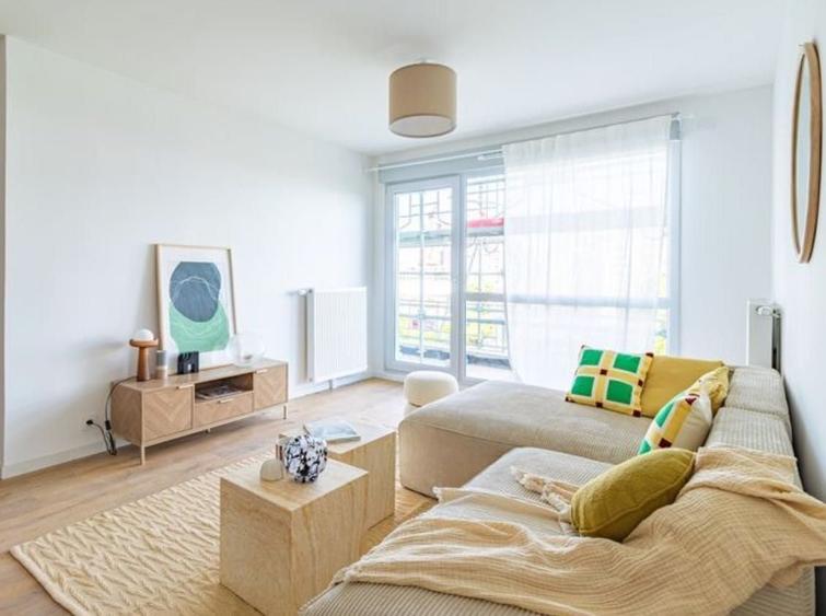 Apartament cu 2 camere decomandat în Central