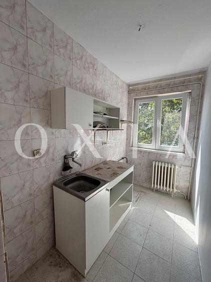 Apartament cu 2 camere nedecomandat în Semicentral