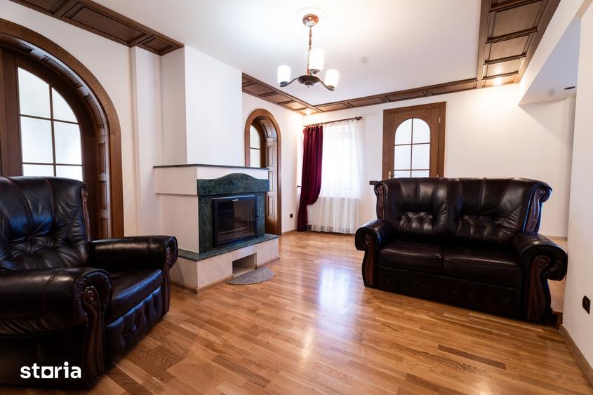 Casă cu 5 camere cu Teren 1085 Mp în Sava
