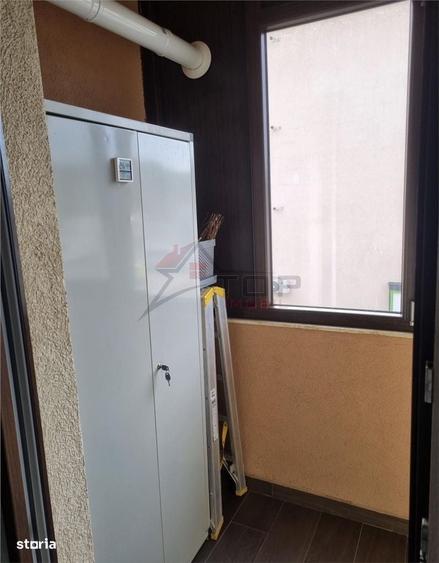 Apartament cu 3 camere decomandat în Horpaz