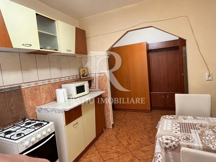 Apartament cu 2 camere semidecomandat, mobilat în Rogerius
