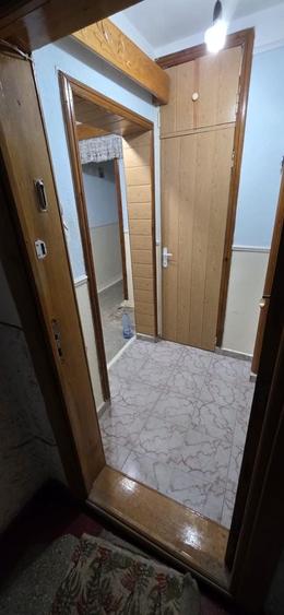 Apartament cu 3 camere decomandat în Exterior Vest