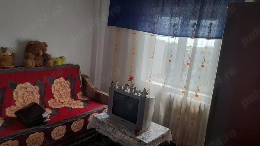 Apartament cu 3 camere decomandat în Autogară