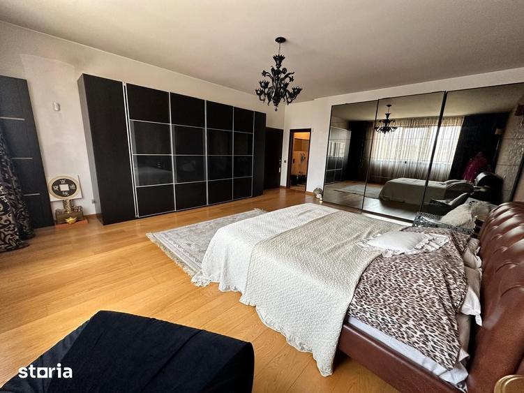 Casă cu 4 camere cu Teren 400 Mp în Central
