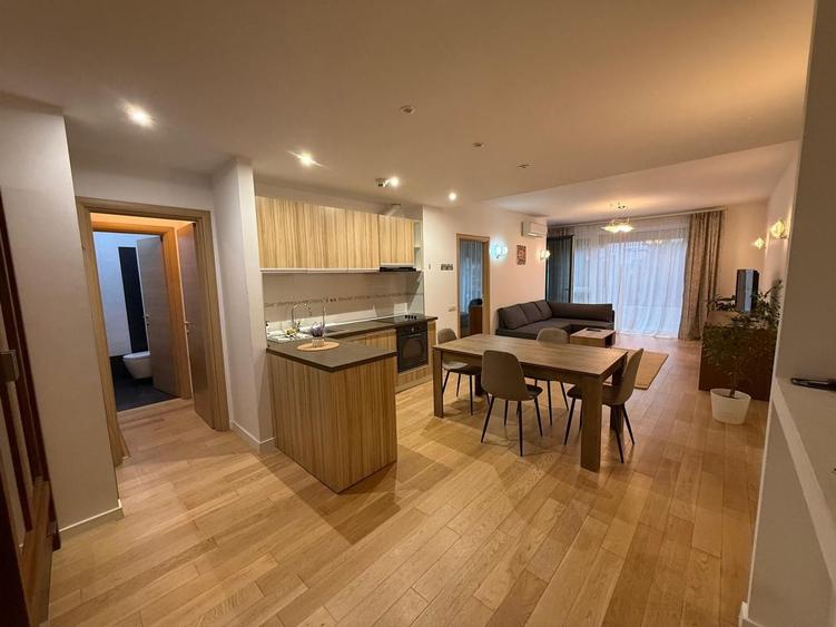 Apartament cu 2 camere semidecomandat, mobilat în Sisești