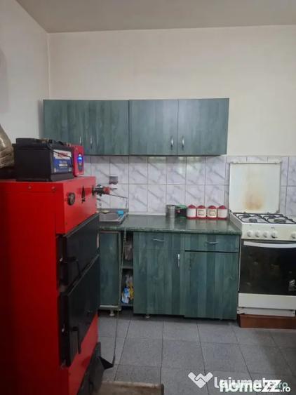 Casă cu 4 camere cu Teren 730 Mp în Izvoarele