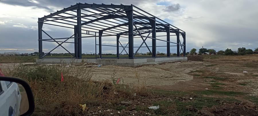 Teren Construcții intravilan de 35000 mp, în Exterior Est