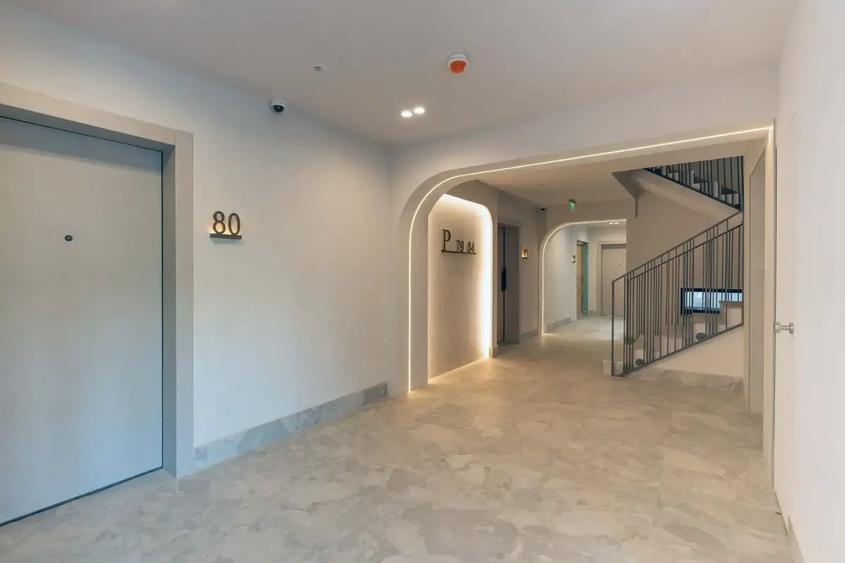 Apartament cu 3 camere decomandat în Moșilor