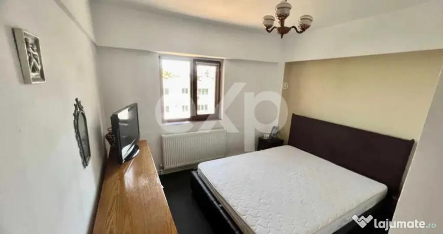 Apartament cu 3 camere decomandat în Capitol