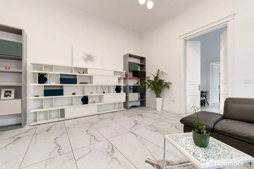 Apartament cu 3 camere semidecomandat în Ultracentral