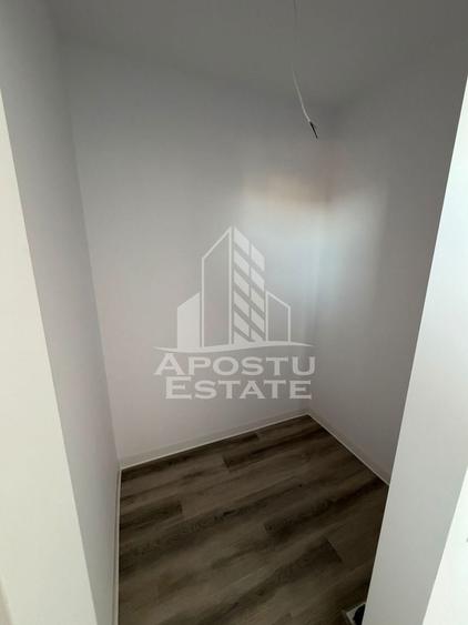 Duplex cu 5 camere cu Canalizare în Becicherecu Mic