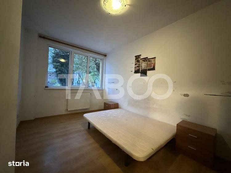 Apartament cu 2 camere semidecomandat în Bariera Vâlcii