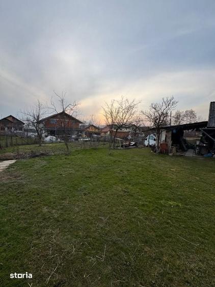 Casă cu 3 camere decomandat cu Teren 800 Mp în Central