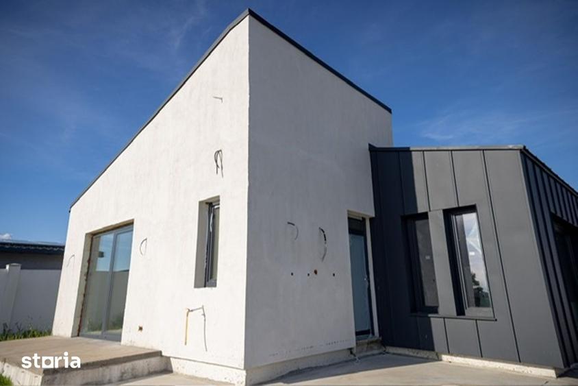 Casă cu 3 camere cu Teren 550 Mp în Recea