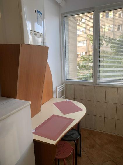 Apartament cu 2 camere decomandat în Socola