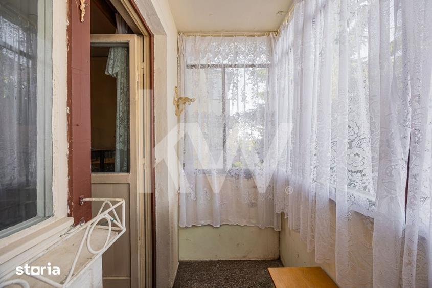 Apartament cu 2 camere semidecomandat, mobilat în Blumăna