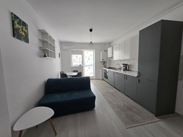 Apartament cu 2 camere decomandat în Runcu