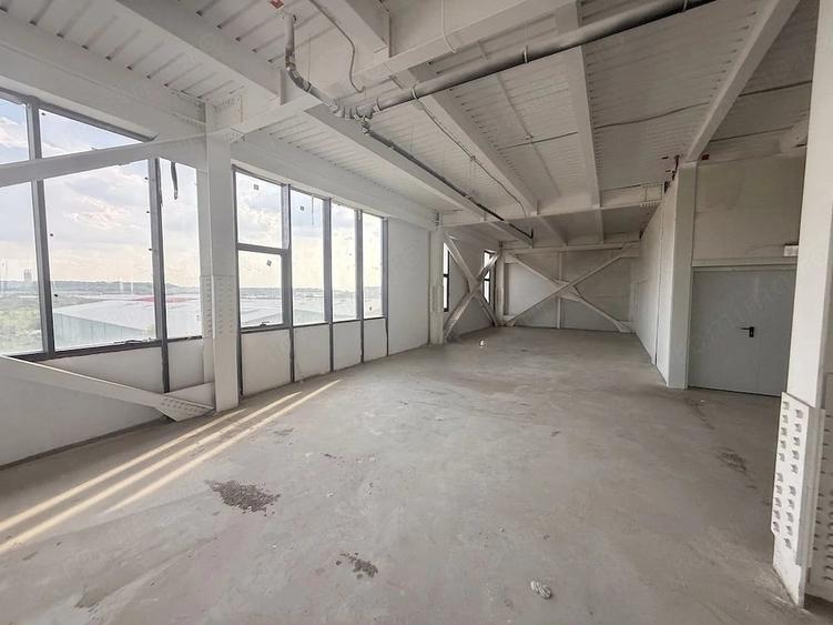 Spațiu comercial, de 800 mp, în Ștefăneștii de Jos
