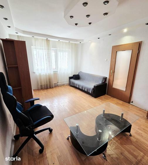 Apartament cu 2 camere decomandat în Centrul Civic