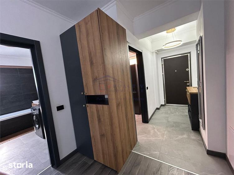 Apartament cu 2 camere, mobilat în Central