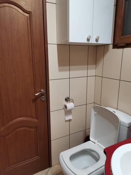 Apartament cu 3 camere decomandat, mobilat în Vest