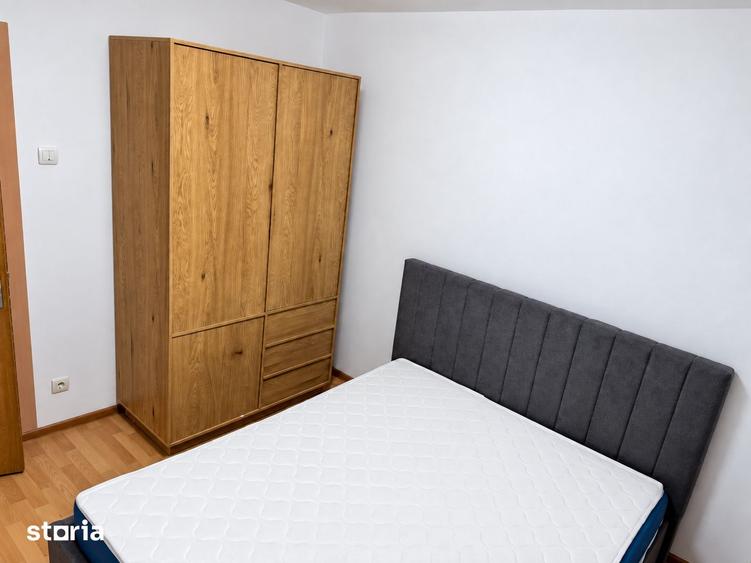 Apartament cu 4 camere semidecomandat, mobilat în Dristor