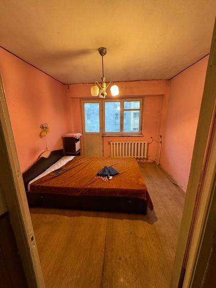 Apartament cu 4 camere decomandat în Bahne