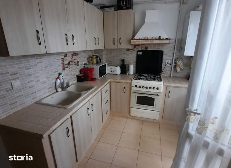 Apartament cu 3 camere în Cug