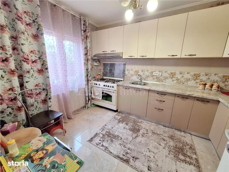 Casă cu 3 camere cu Teren 263 Mp în Letea Veche