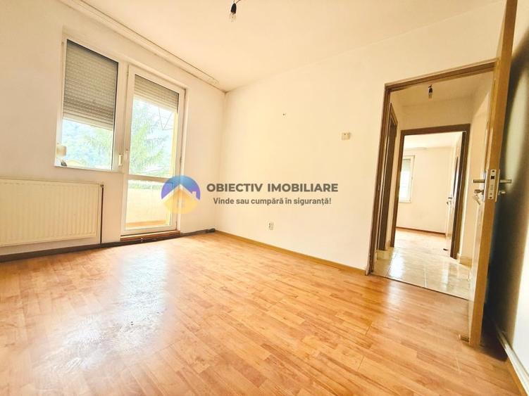 Apartament cu 3 camere decomandat în Precista