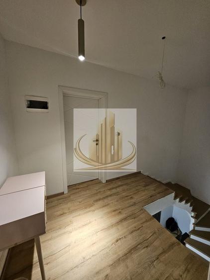 Duplex cu 4 camere cu Canalizare în Dumbrăvița