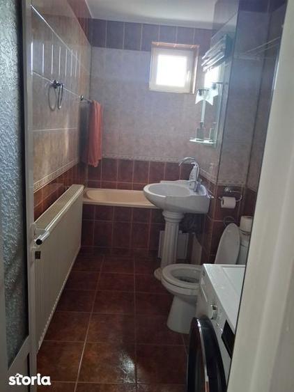 Apartament cu 3 camere decomandat în Mihai Bravu
