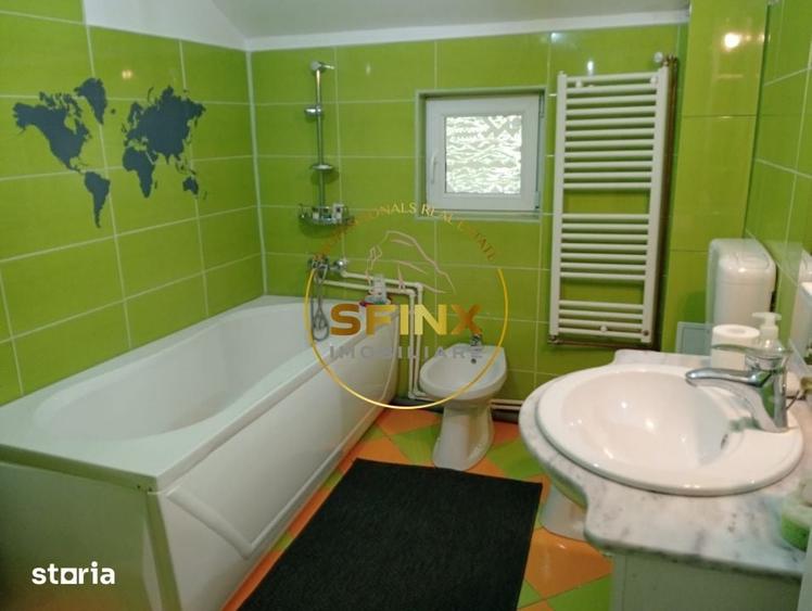 Casă cu 5 camere cu Teren 414 Mp în Gura Teghii
