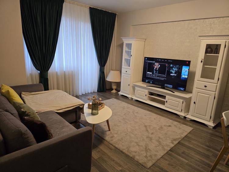 Apartament cu 2 camere decomandat în Mihai Bravu