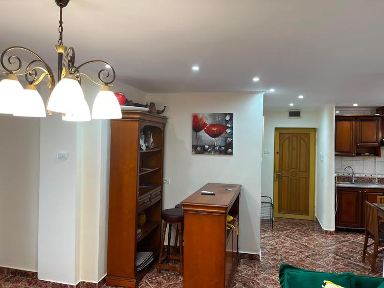 Apartament cu 2 camere decomandat în Faleza Nord