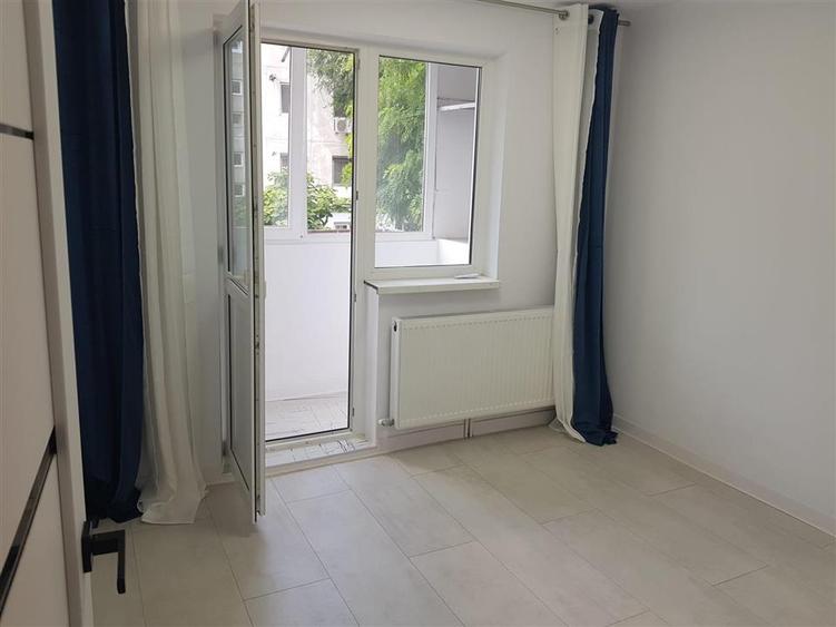 Apartament cu 2 camere semidecomandat în Obor