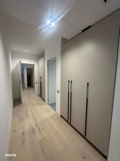 Apartament cu 3 camere, mobilat în Aviatorilor