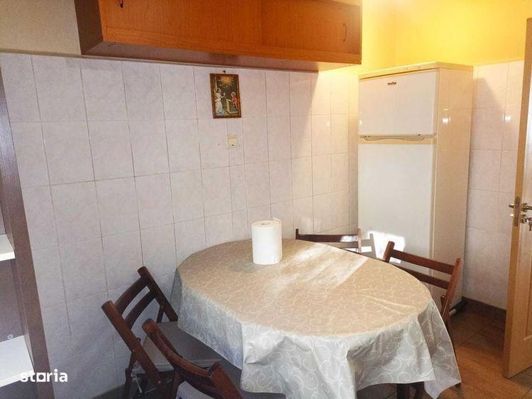 Apartament cu 3 camere decomandat în Berceni