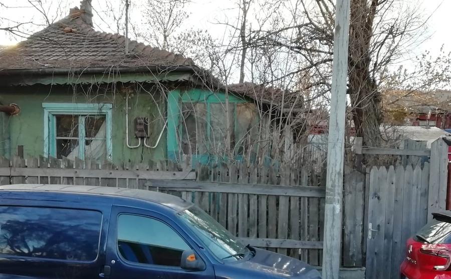 Casă cu 3 camere cu Teren 130 Mp în Tei