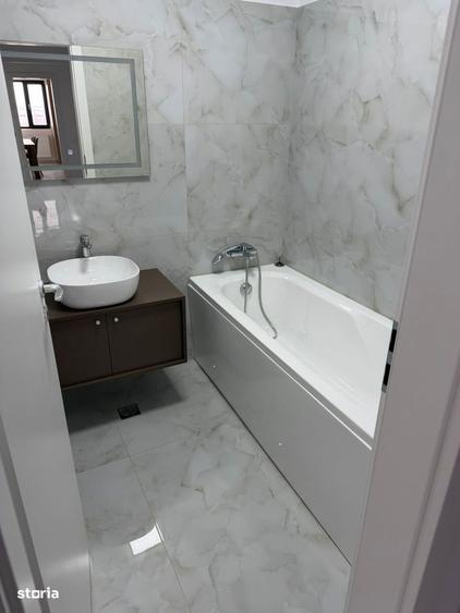 Apartament cu 3 camere decomandat, mobilat în Rahova