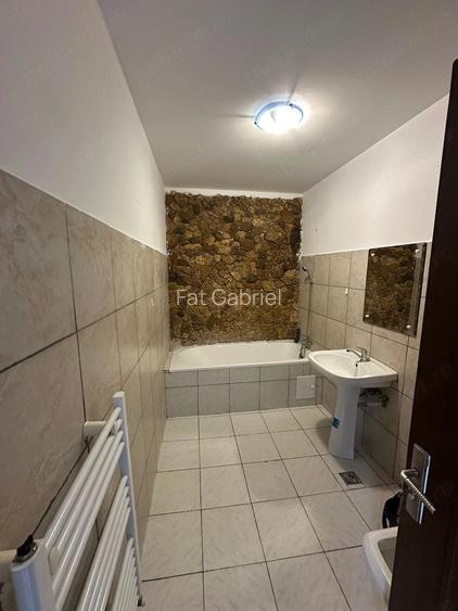 Inchiriez apartament cu o camera