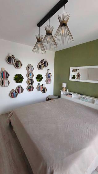 Apartament cu 3 camere decomandat în Florești